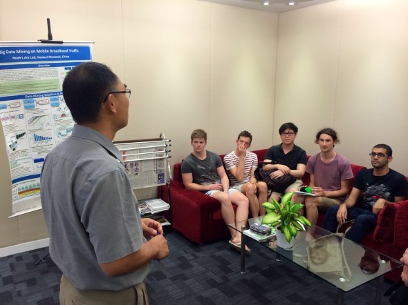 Professor Yang in mid-discussion.